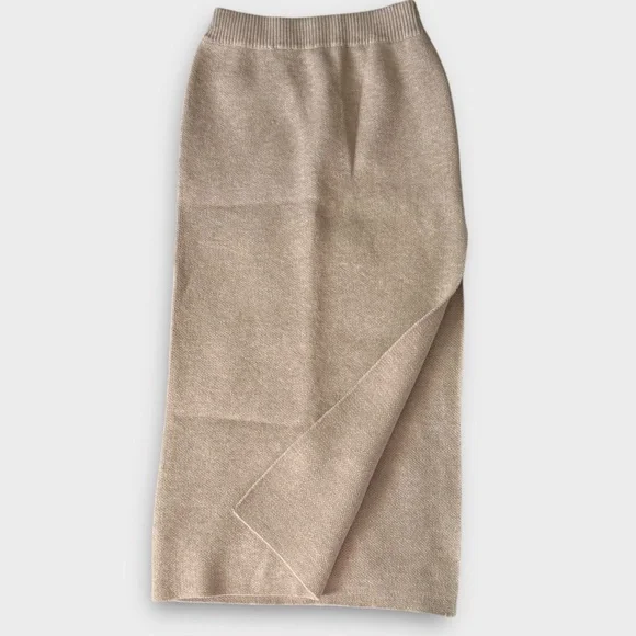 NEW Cupshe x JoJo Khaki Split Hem Maxi Sweater Skirt Medium - Picture 10 of 15